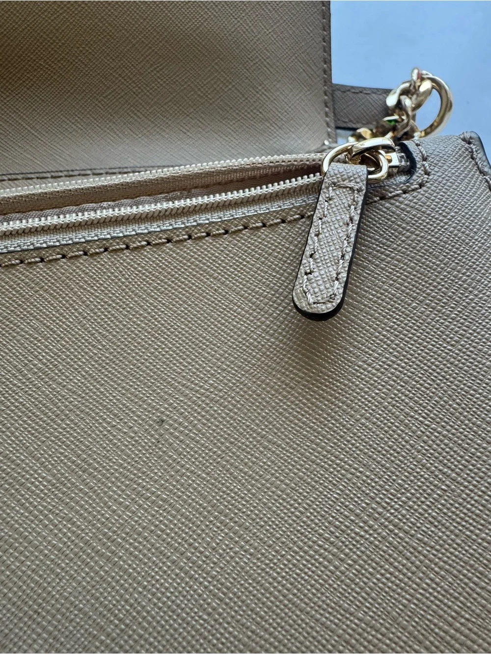 Michael Kors Daniela Saffiano Leather Crossbody Bag Gold Chain